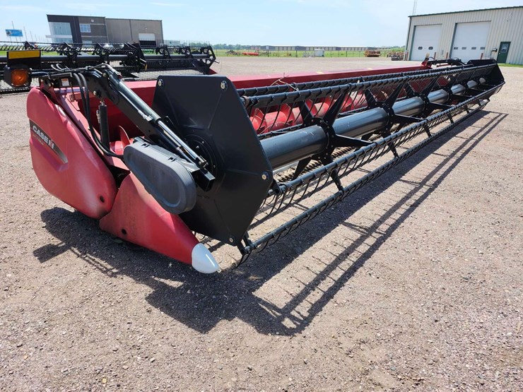 2011-case-ih-3020-image-2
