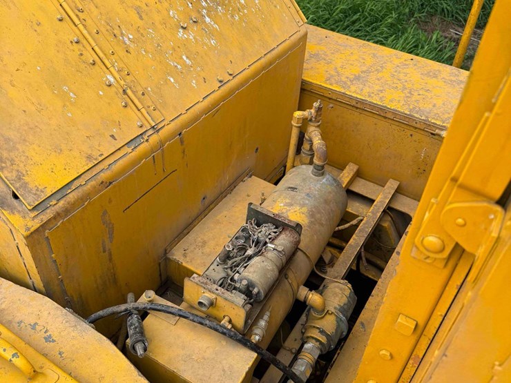 fwd-s49v-model-snowblower-truck-image-39