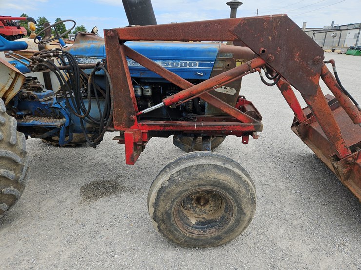 ford-5000-image-4