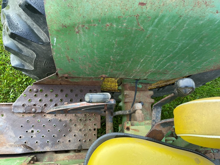 john-deere-2440-image-20