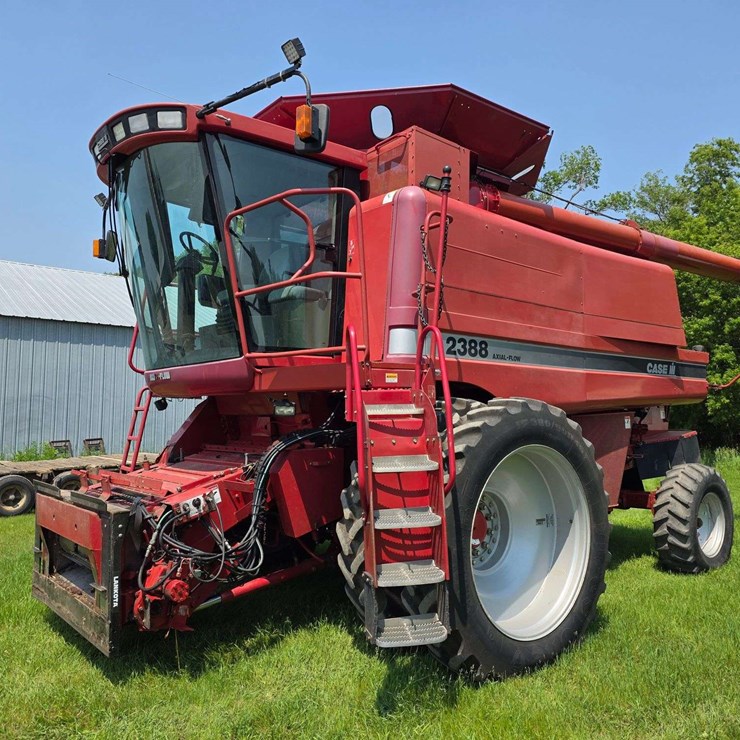 2002 CASE IH 2388