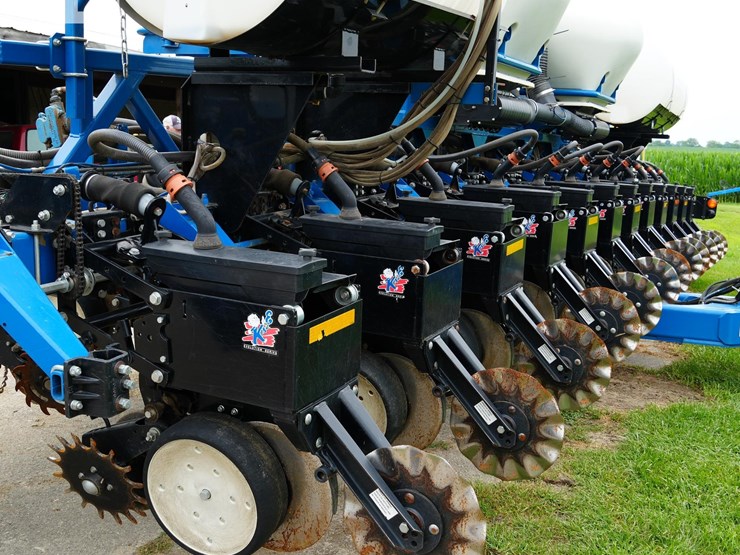 2013-kinze-3600asd-image-23