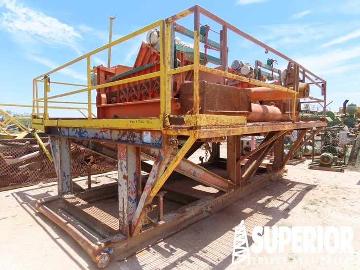(r19-15)-(2)-mi-swaco-shale-shakers,-on-4'6"h-x-16-image-1