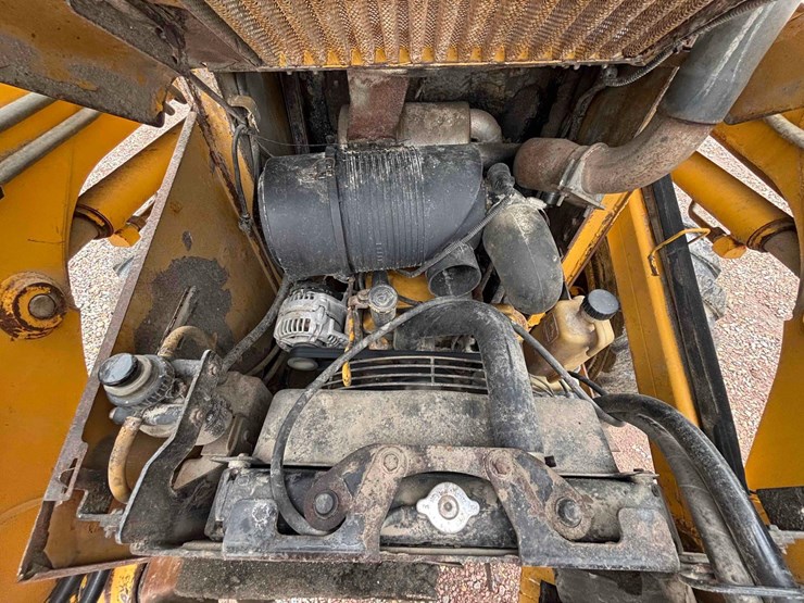 2007-deere-328-image-12