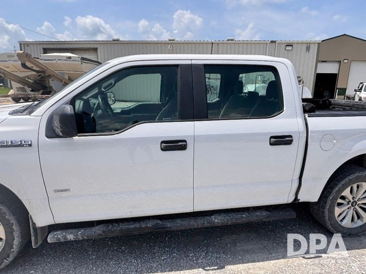 2016-ford-f150-xl-image-22