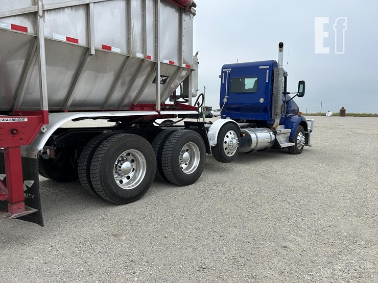 2019-kenworth-t800-image-7