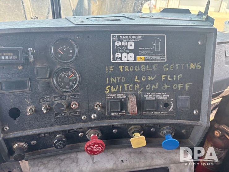 1995-mack-rd690s-image-68