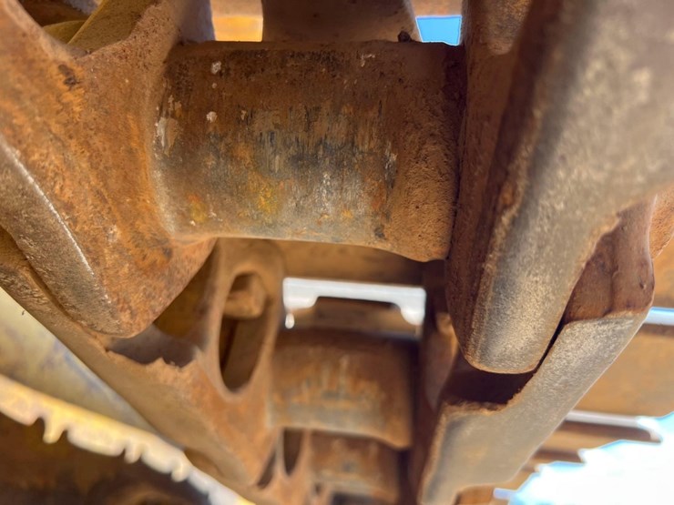 2004-caterpillar-963c-image-13