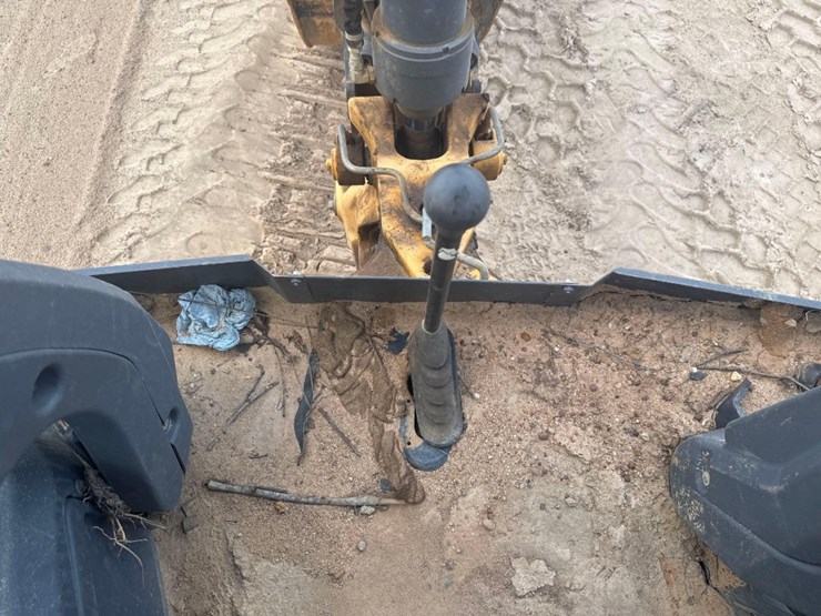 2018-deere-310sl-hl-image-28