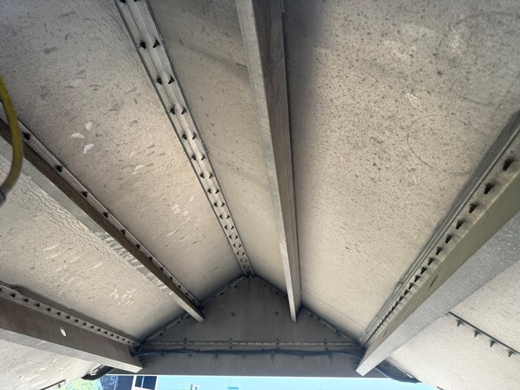 wilson-hopper-bottom-image-25