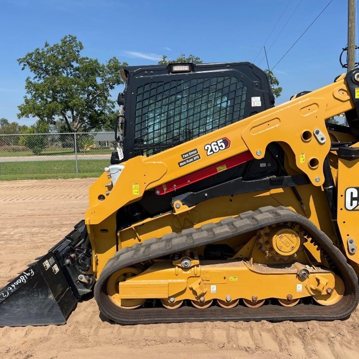 2025 CATERPILLAR 265 SKID STEER
