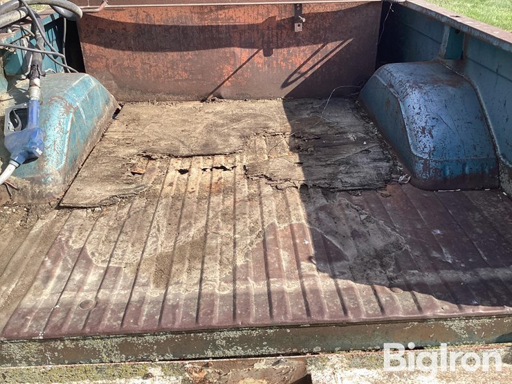 truck-bed-trailer-w/-120-gal-fuel-tank-image-18