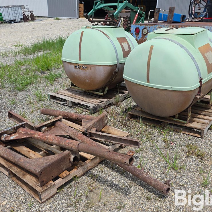 Walsh Saddle Tanks W/Mounting Brackets