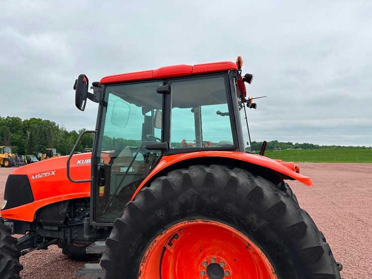 2013-kubota-m126x-image-24