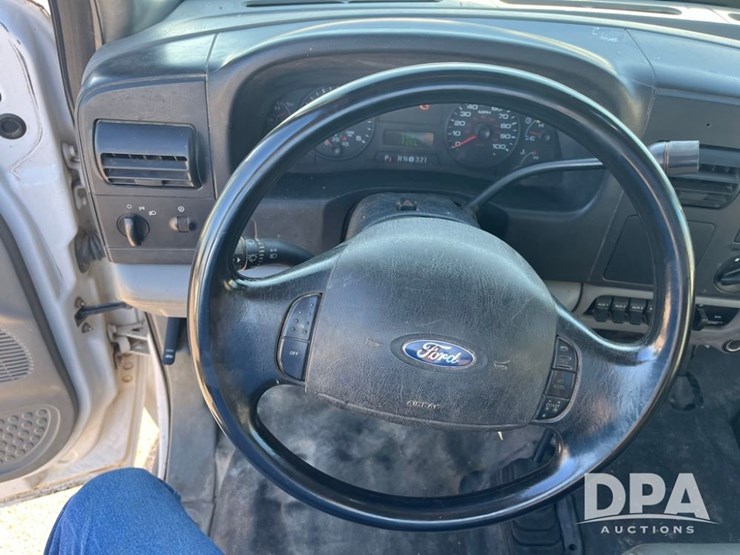 2006-ford-f350-image-48