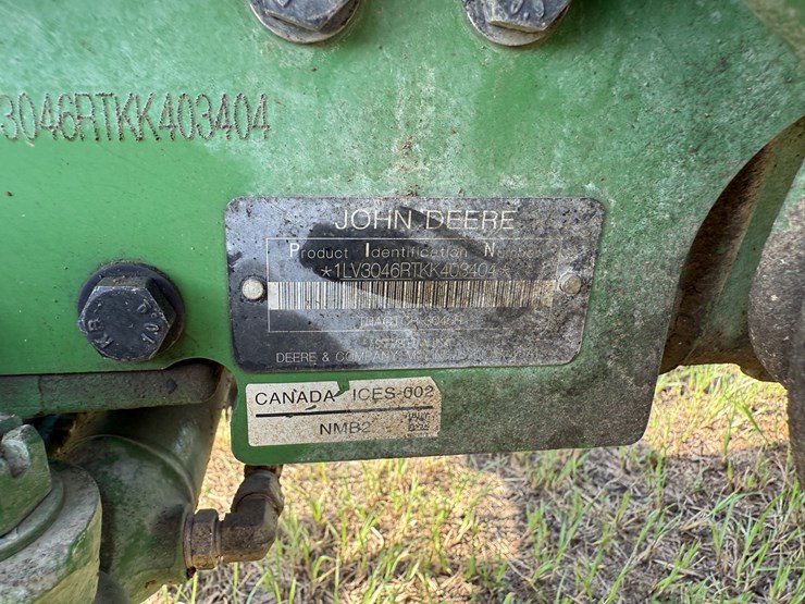 john-deere-3046r-image-12