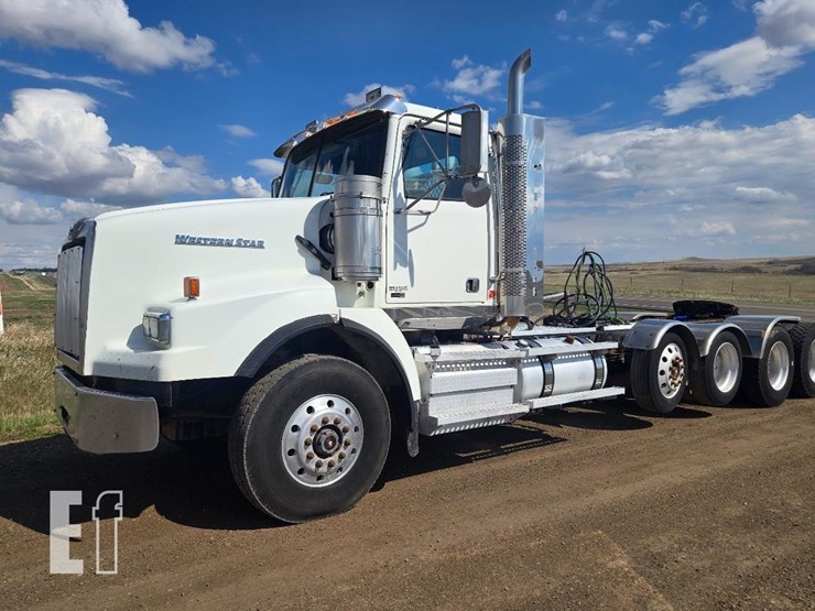 2012-western-star-4900-image-1