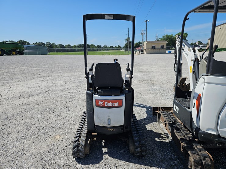 2015-bobcat-418-image-13