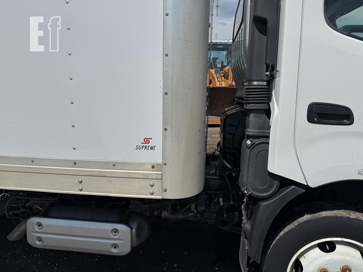 2018-hino-195-image-15