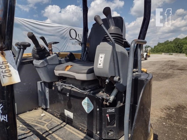 2014-caterpillar-303.5e-cr-image-13