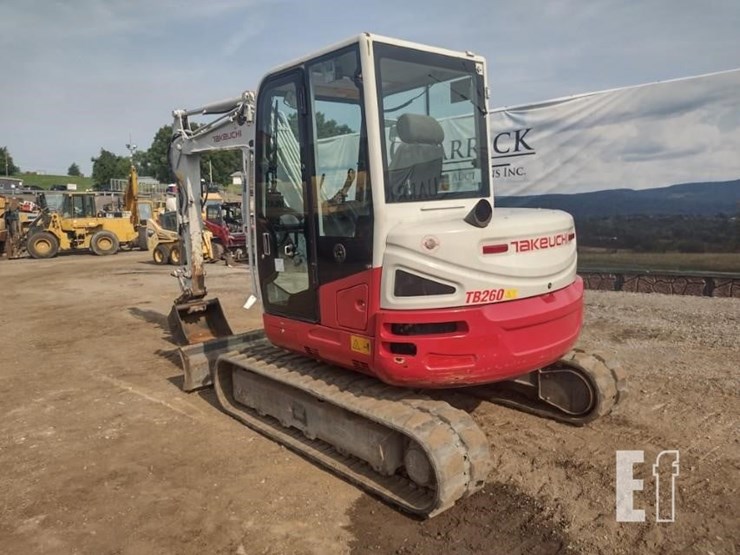 2018-takeuchi-tb260-image-52