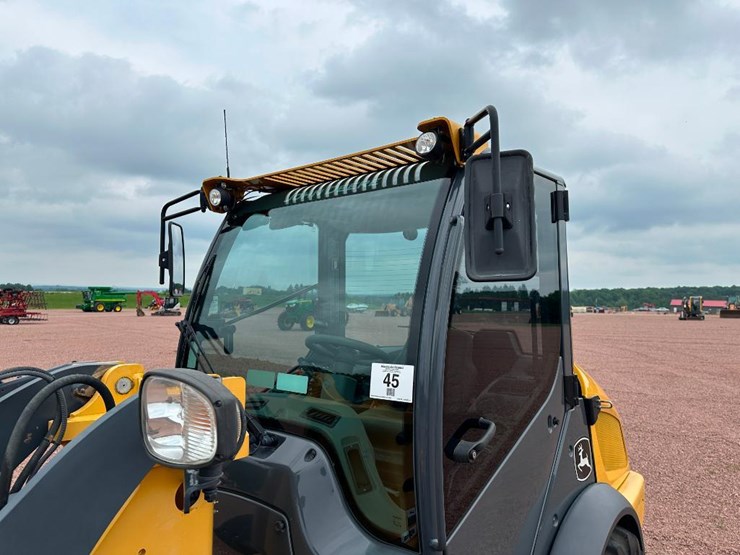 2017-deere-304l-image-20