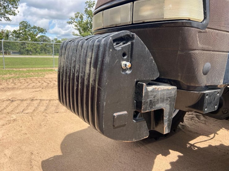 2002-case-international-mx270-tractor-image-9
