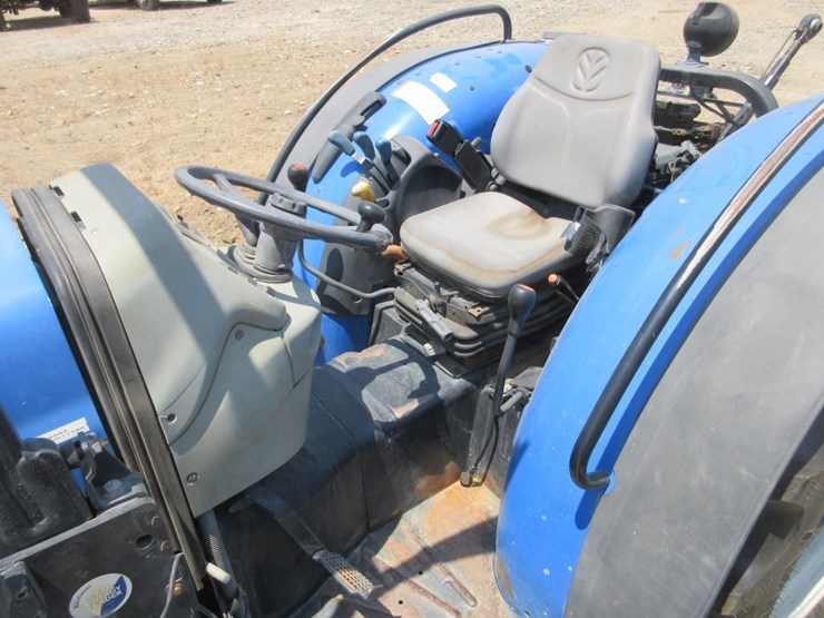new-holland-t4050f-image-9