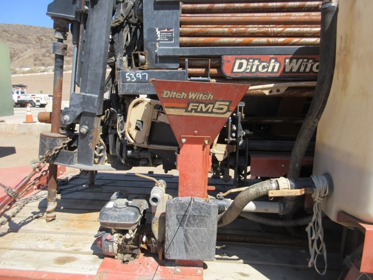 2013-ditch-witch-jt2020-image-32
