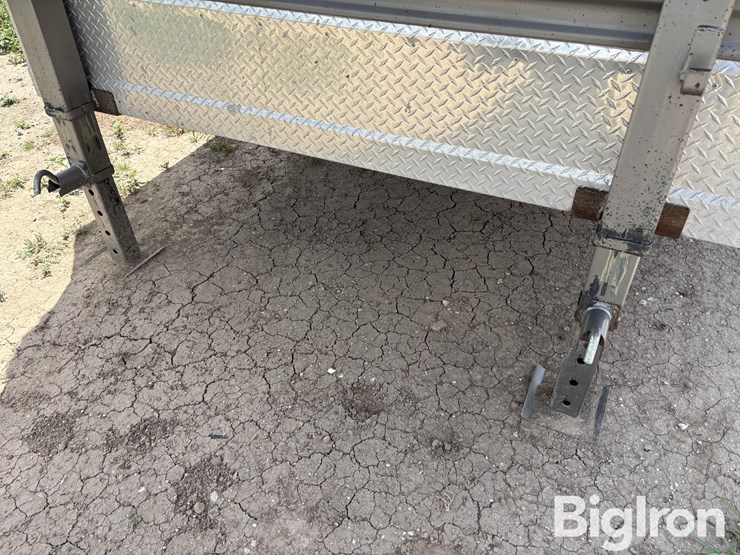 2022-open-range-40’-gooseneck-trailer-image-12
