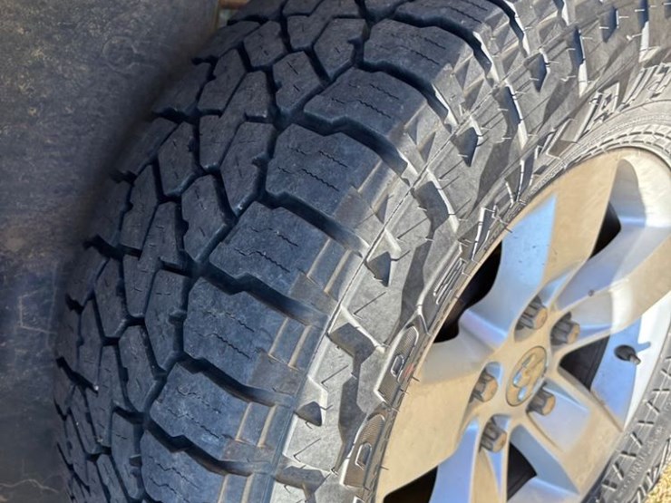 2015-dodge-ram-1500-image-38
