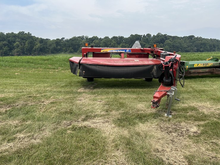 2012-new-holland-h7230-image-2