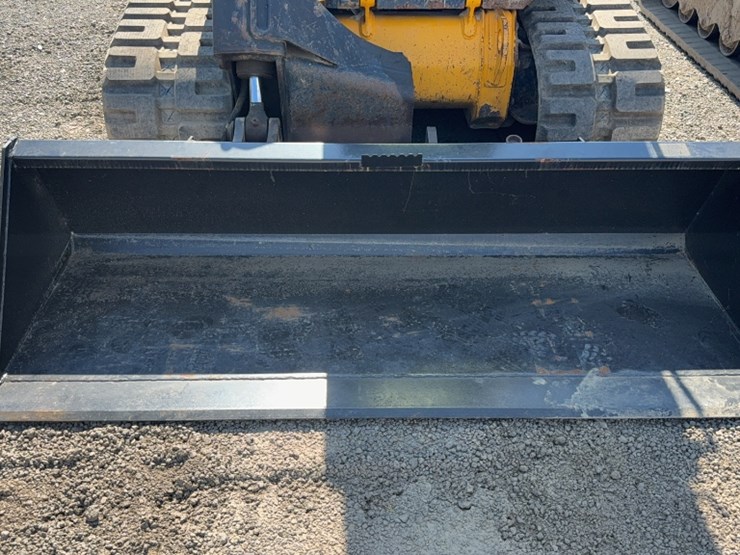 2018-jcb-3ts-8t-image-4