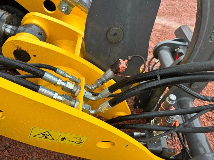 2023-new-holland-w50tc-image-35