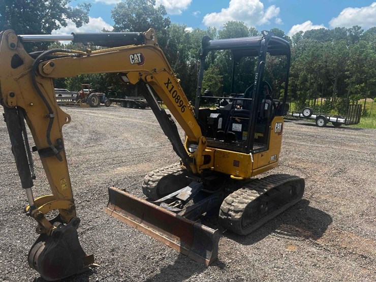 2020-caterpillar-302.7d-image-6