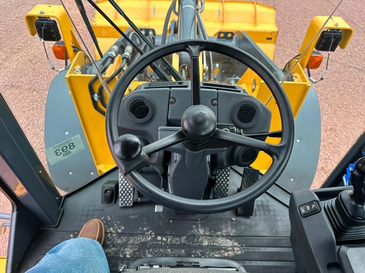 2018-deere-524kii-image-67