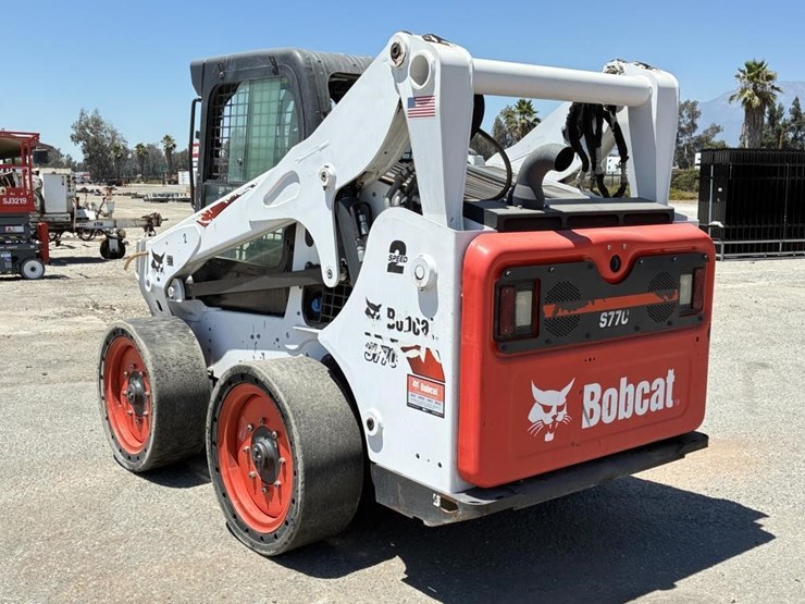 2022-bobcat-s770-image-4