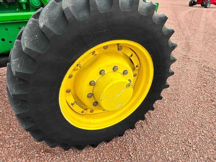 1996-john-deere-7400-image-11