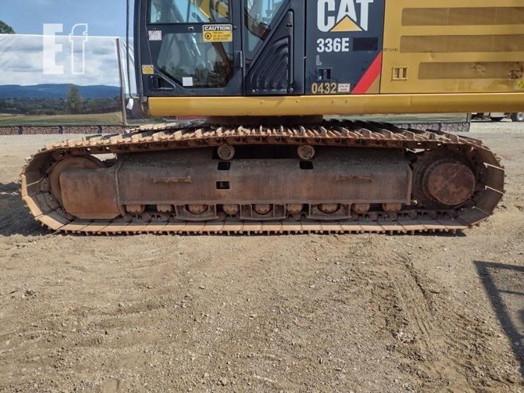 2011-caterpillar-336e-image-32