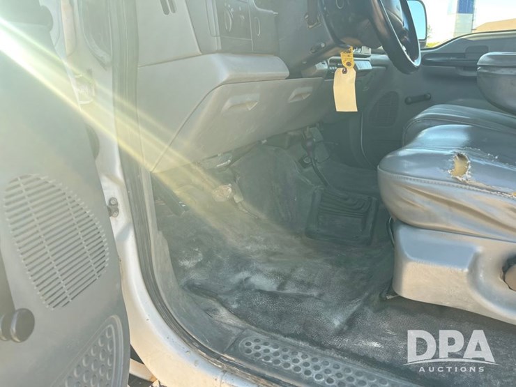 2006-ford-f350-image-54