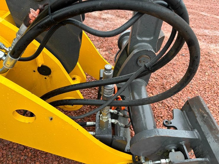 2023-new-holland-w50tc-image-34