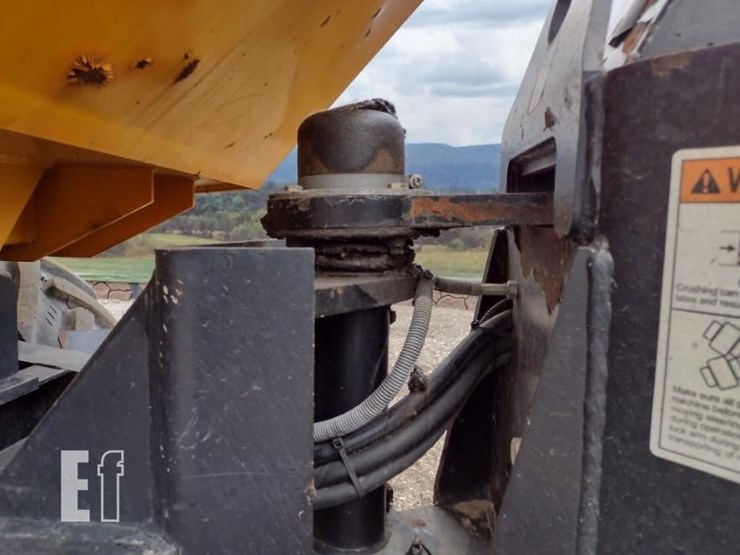2017-jcb-6tst-image-19