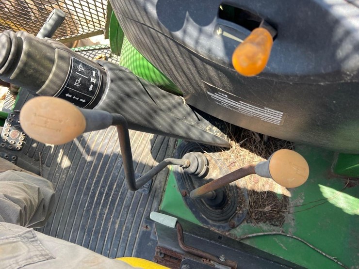 2004-john-deere-5320-image-25