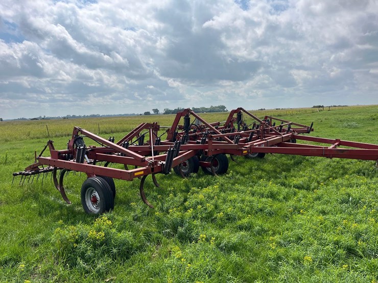 case-ih-5600-image-2