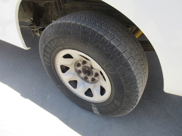 2004-ford-f150-xl-image-18