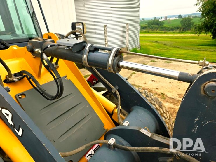 deere-244j-image-42