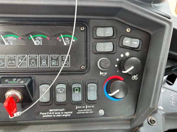 2006-deere-310sg-image-63