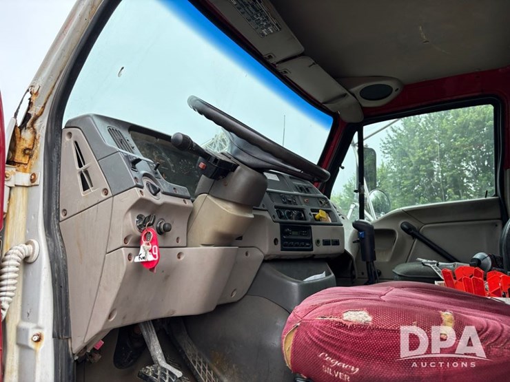 2001-sterling-truck-(dr11851-unit-9459)-image-69