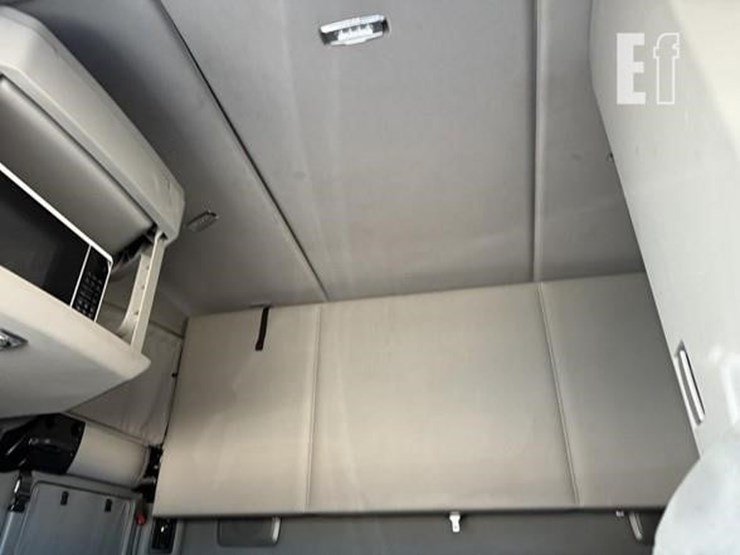 2018-kenworth-t680-image-15