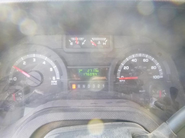 2012-ford-e350-image-20